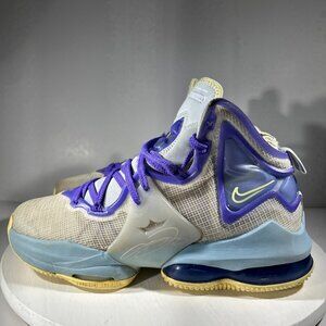 Nike Lebron XIX 19 Aura GS Youth Boys Size 7 7Y Basketball Shoes Sneakers Easter